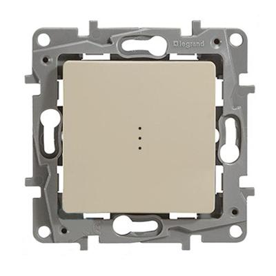 Legrand  Etika  Слоновая Кость Выключатель механизм 1-клавишный с подсветкой 10АХ, 250В, винтовые зажимы 672303
